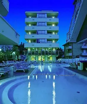 호텔 Ferretti Family Madison - 카톨리카