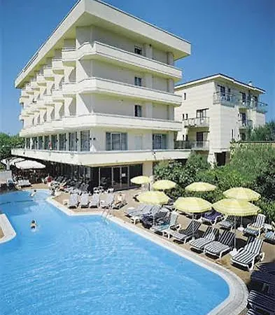 Ferretti Family Madison -