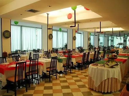 Hotell Ferretti Family Madison - 3*