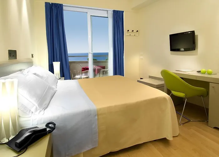 Ferretti Family Madison - Hotel 4*